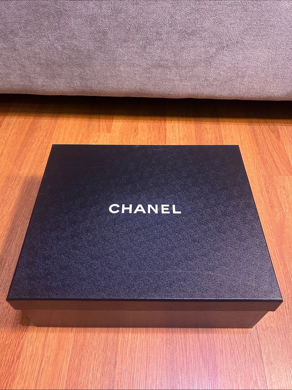 Chanel
Empty box